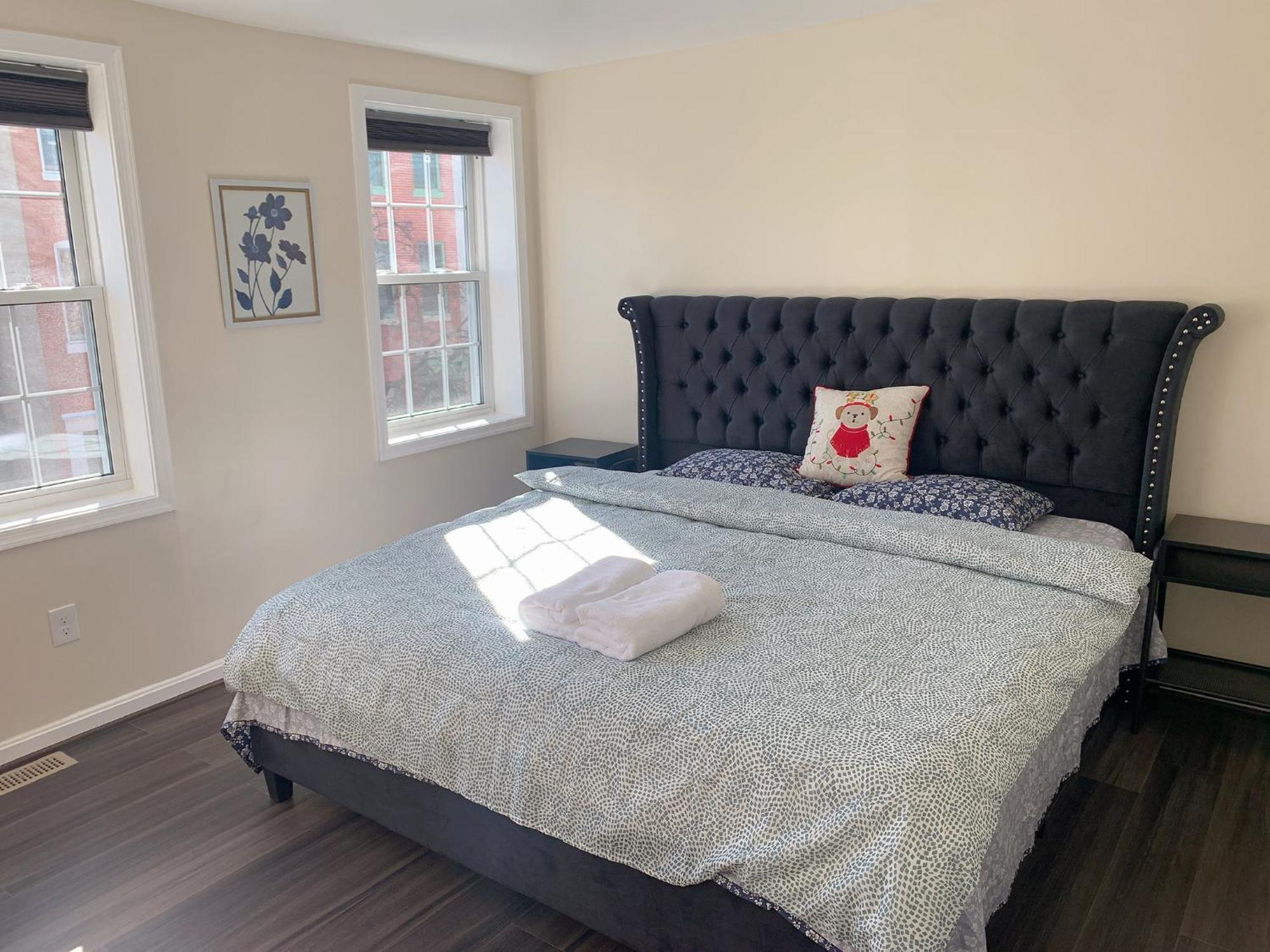 Sweet Bedroom Located Central Of Downtown Балтимор Екстериор снимка