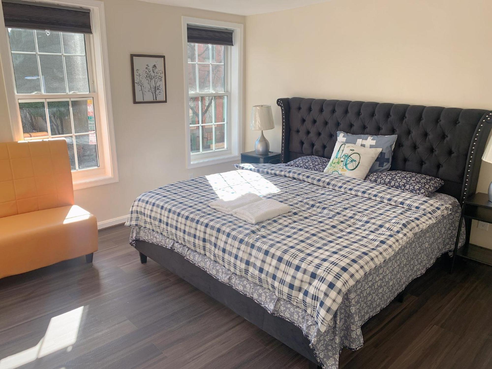 Sweet Bedroom Located Central Of Downtown Балтимор Екстериор снимка